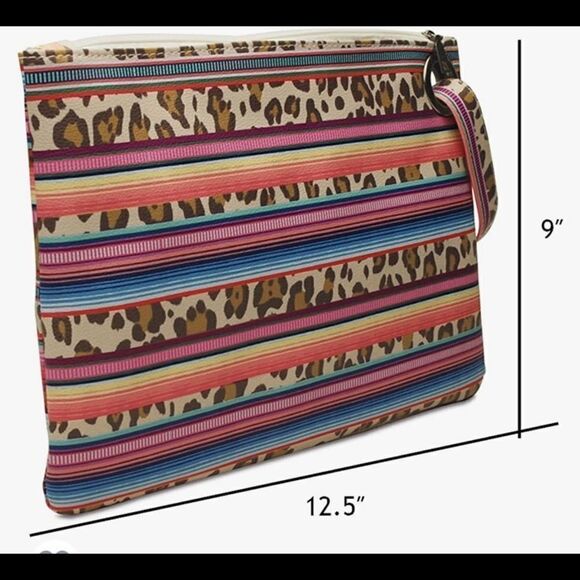 Cute wristlet Leopard Pattern and Multi Colored - Picture 4 of 5